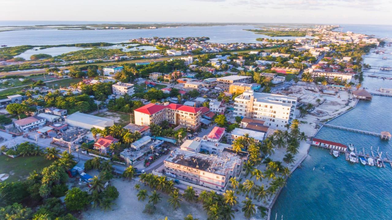 Tropical Palace Hotel San Pedro  Eksteriør billede