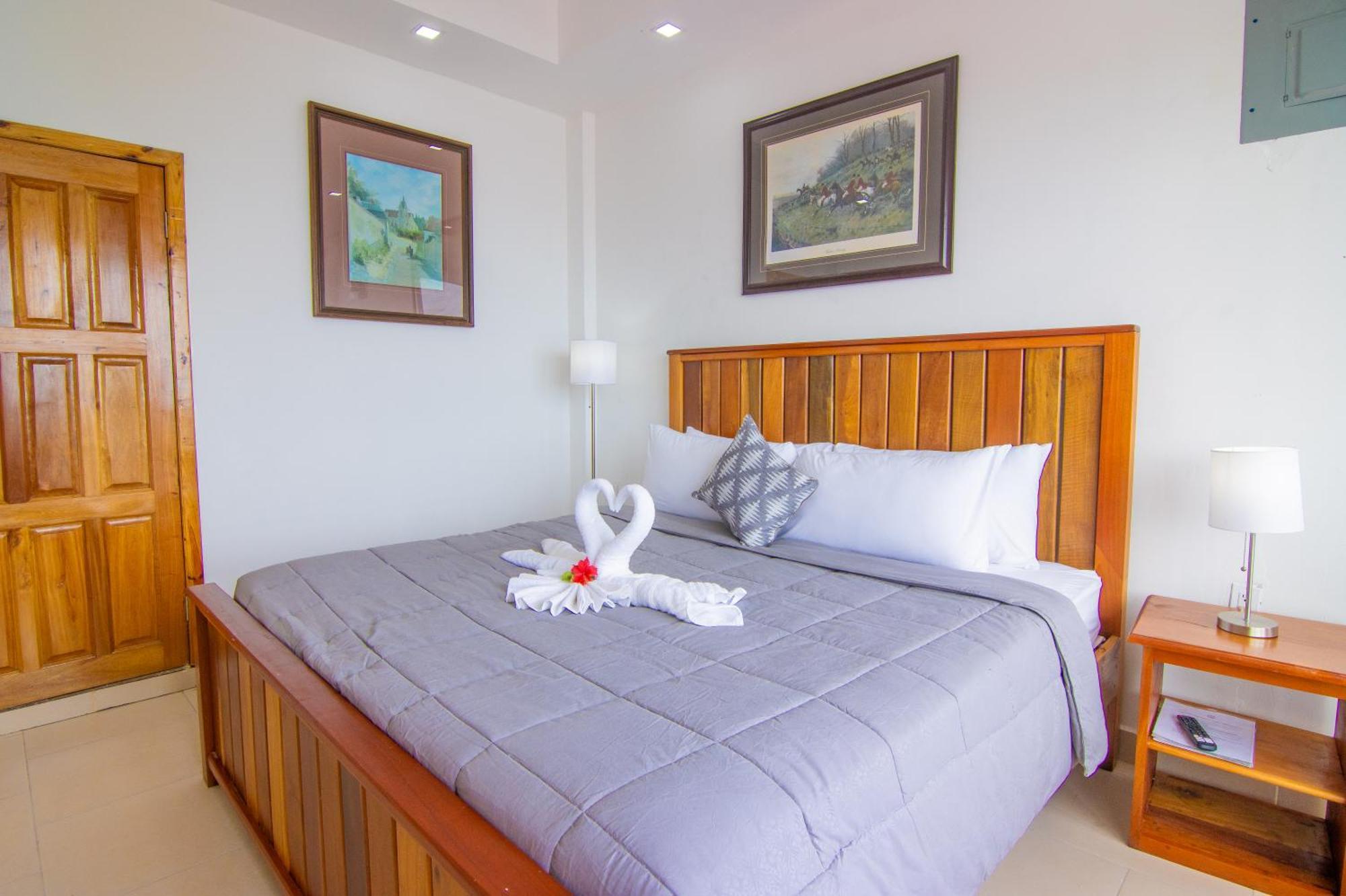 Tropical Palace Hotel San Pedro  Eksteriør billede