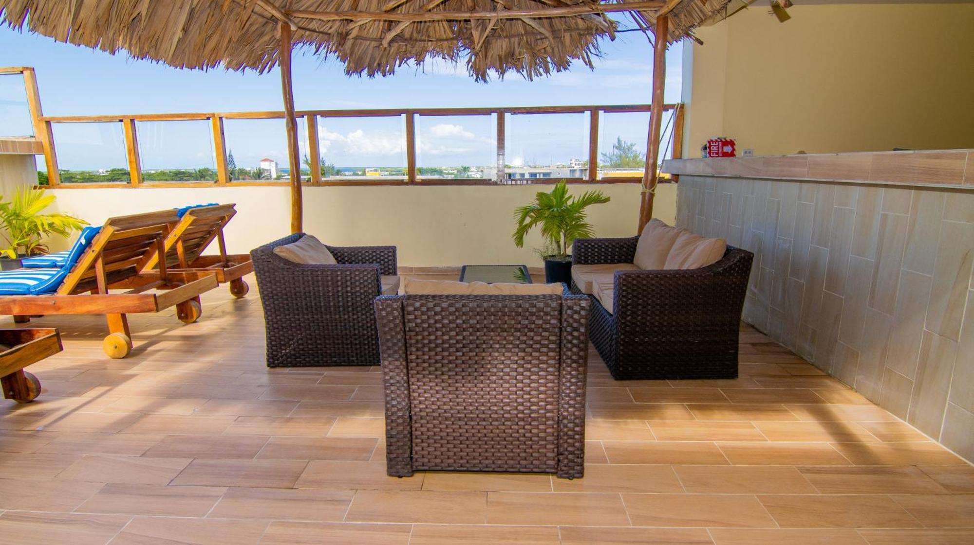 Tropical Palace Hotel San Pedro  Eksteriør billede