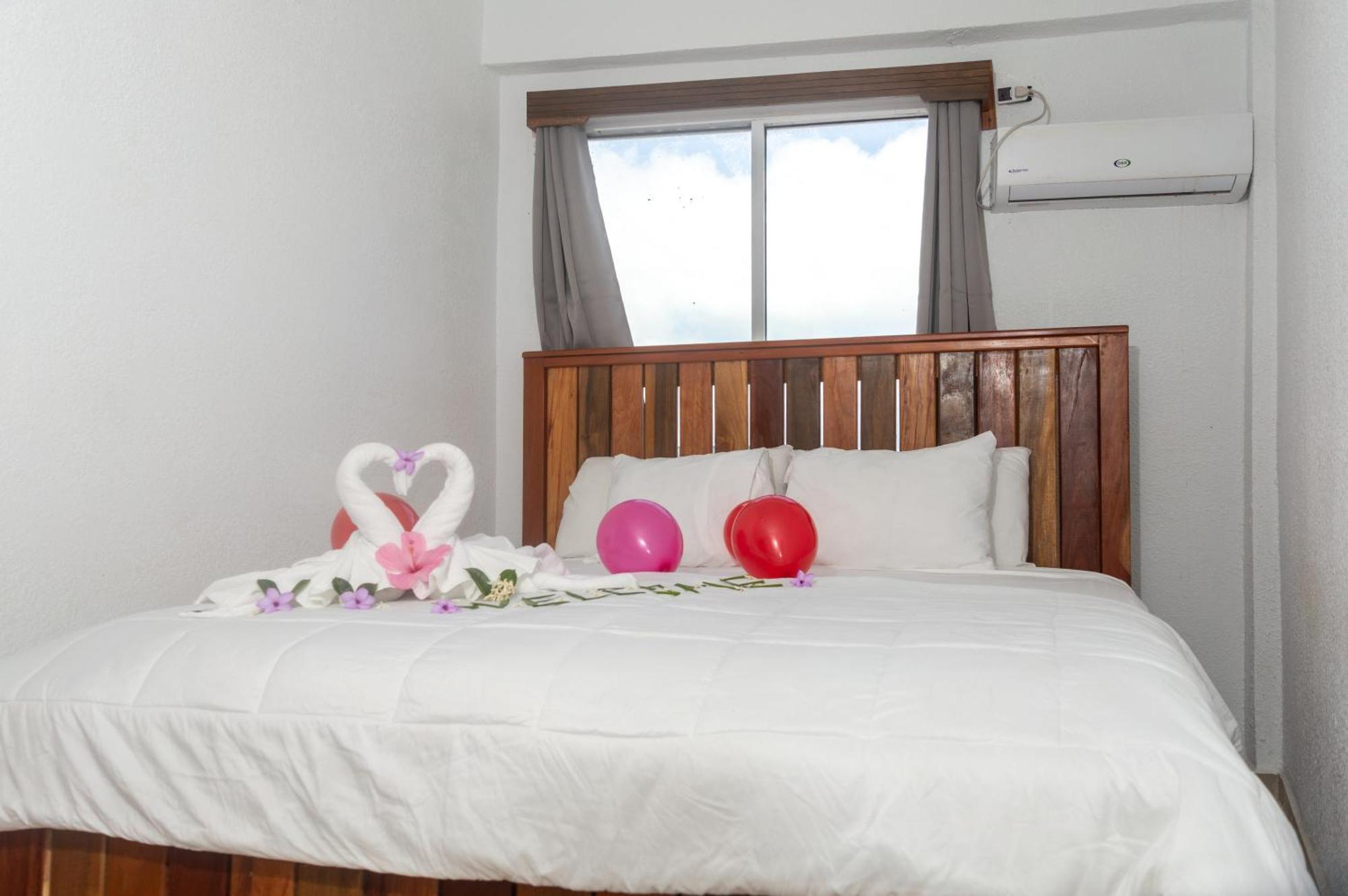 Tropical Palace Hotel San Pedro  Eksteriør billede