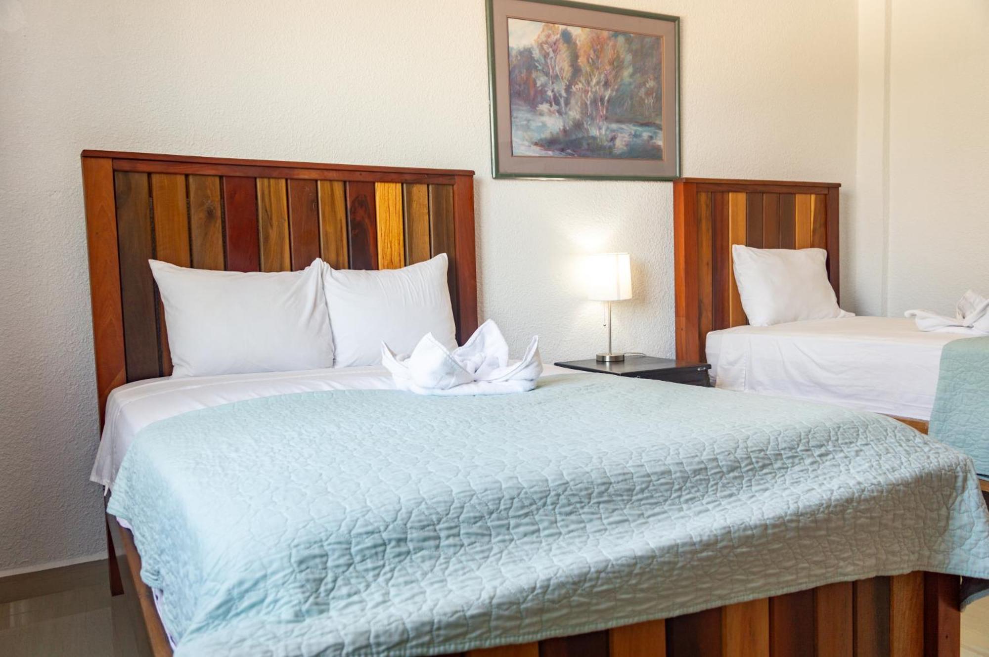 Tropical Palace Hotel San Pedro  Eksteriør billede